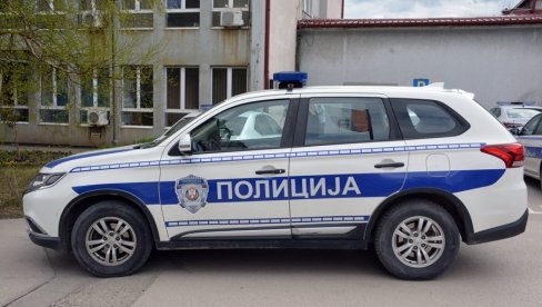 UHAPŠEN ZBOG ORUŽJA U KOLIMA: Somborska policija kaznila vozača pežoa