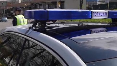 NAORUŽAN PIŠTOLJEM UZIMAO DROGU NAOČIGLED POLICIJE: U Novom Sadu uhapšen osumnjičeni za trgovinu narkoticima i nelegalno oružje
