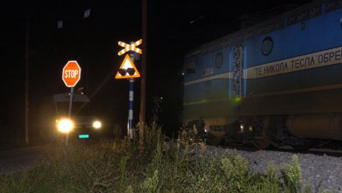 ЖЕЛЕЗНИЧКА НЕСРЕЋА КОД ОЏАКА: У судару возова повређене 52 особе, од којих пет теже