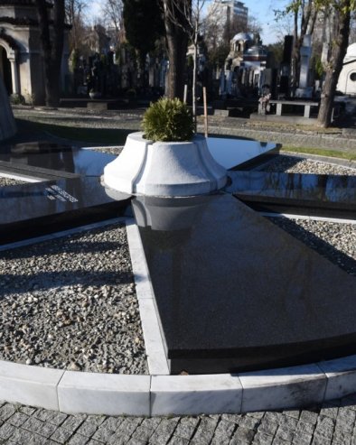 KOMISIJA ODLUČUJE KO ĆE U ALEJU: Umesto gradonačelnika, o sahranjivanju zaslužnih građana na Novom groblju odlučivaće posebno telo