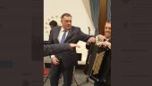 MALO SE OPUSTILI: Dodik i Erdogan na svečanoj večeri, uz pesmu častili muzičare (FOTO)