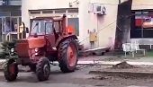 EVO VAM ČETNICI: Skandal u selu kod Vukovara, usred dana traktorom ruše spomenike (VIDEO)