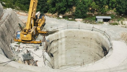 ЗА ПИЋЕ 20 МИЛИОНА КУБИКА ВОДЕ: Напредују радови на изградњи бране Сврачково