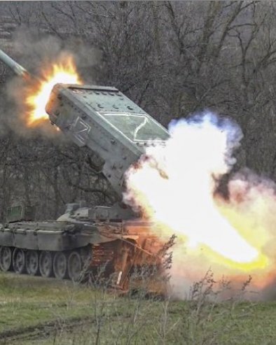 PRETVARA ČITAVA NASELJA U RUŠEVINE: Nemački stručnjaci hvale rusko naoružanje TOS-3 ‘Zmaj’ (VIDEO)