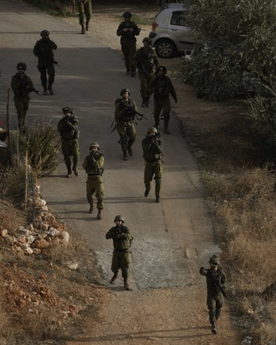 IDF: Pogođeno 10 ciljeva u Libanu, sprečen napad Hezbolaha