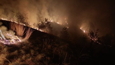 ZASEDAO ŠTAB ZA VANREDNE SITUACIJE: Zbog požara na delu teritorije Trgovišta uvedene hitne mere (VIDEO)