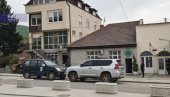 NOVA TORTURA NAD SRBIMA NA KIM: Carina i tržišna inspekcija uz pomoć takozvane kosovske policije vrše pretres apoteke u Leposaviću (VIDEO)