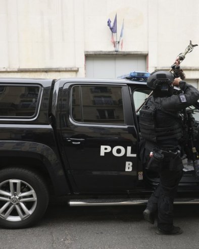 UHAPŠEN NAPADAČ: Muškarac koji je pretio eksplozivom u iranskom konzulatu u Parizu lišen slobode (FOTO)