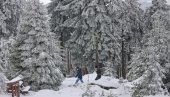 ПУТНИ ПРАВЦИ БЛОКИРАНИ, ВРЕМЕ ПРАВО ЗИМСКО: У наредна два дана очекује се обилни снег у овим пределима Европе