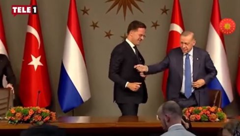 HIT SNIMAK SA SASTANKA ERDOGANA I RUTEA: Holandski premijer pružio ruku turskom predsedniku, ali nije očekivao ovakvu reakciju (VIDEO)
