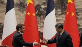 ВАЖНА ПОСЕТА - ПРВИ ПУТ ПОСЛЕ ПЕТ ГОДИНА : Си Ђинпинг стигао у Француску