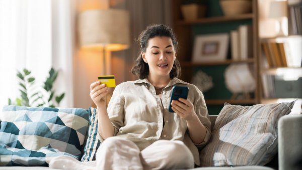 Од 5. маја другачији начин онлајн куповине у Србији: Заборавите на картице, ово је ново плаћање