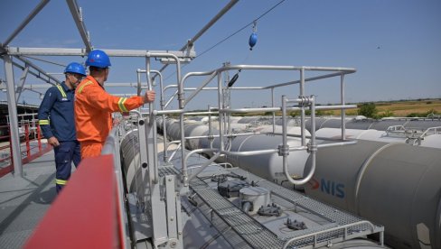 INVESTICIJA OD GOTOVO 4 MILIJARDE DINARA: Pušten u rad modernizovani industrijski kolosek u Rafineriji nafte Pančevo