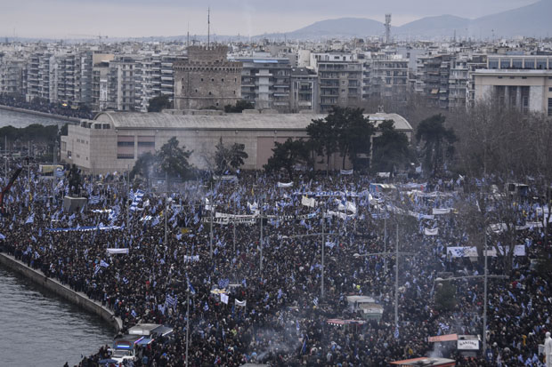 100.000 Грка на улицама Солуна због речи "Македонија" (ВИДЕО)