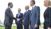 Predsednik Vučić otvara fabriku u Čačku: Srećan sam što podižemo GRAD PO GRAD! (FOTO)