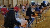 PILOT PROJEKAT DRŽAVNE MATURE U toku pripreme u 101 srednjoj školi u Srbiji
