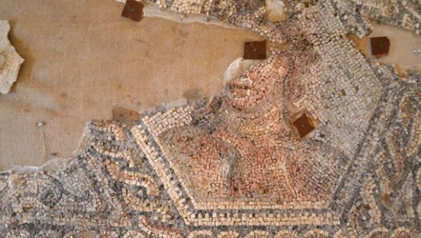 Наставак обнове античких подова у Царској палати у Сремској Митровици: Царски сјај римским мозаицима
