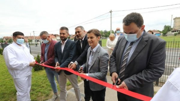 У Рачи отворена кућа за српски мед, премијерка поручила: Чувамо традицију уз помоћ државе