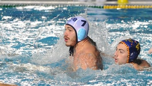 VREME JE ZA MEDALJU: Vaterpolisti očekuju da će u utorak igrati sa Hrvatma u četvrtfinalu Svetskog prvenstva u Dohi