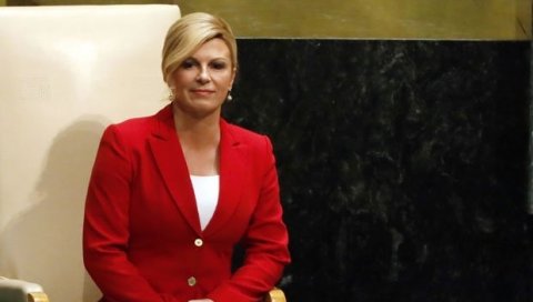 Хрватска бруји: Зашто је Колинда показала СРЕДЊИ прст?