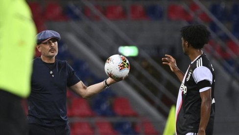 SLAVI SE PROLAZ ŠKOTSKE: Mihina Bolonja srećna što se rival Srbije plasirao na EURO