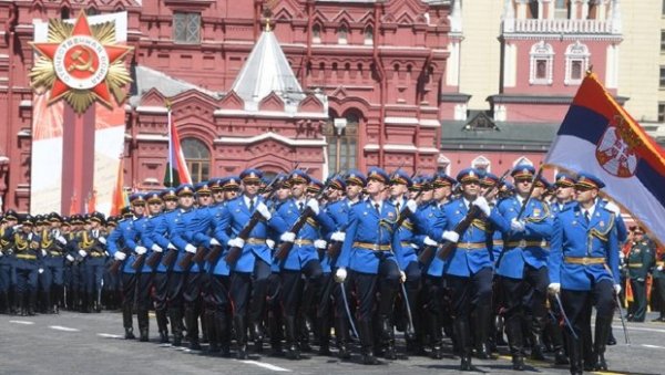 Српски гардисти после сјајног наступа на паради: Ово се не заборавља, московска калдрма тежа за марш од асфалта