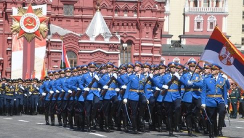 Srpski gardisti posle sjajnog nastupa na paradi: Ovo se ne zaboravlja, moskovska kaldrma teža za marš od asfalta