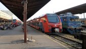 POSLE 11 DANA MRAKA: Konačno svetlo na peronima železničke stanice u Novom Sadu