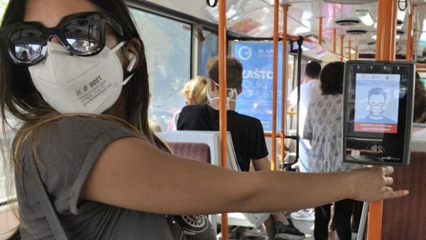 Наши репортери проверавали да ли Београђани носе маске: Због казне од 5.000 динара чувају џепoвe и - здравље
