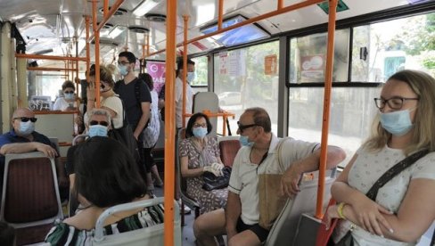 U pojedinim autobusima javnog gradskog prevoza - pakleno: Teško sa maskom kad ne radi klima