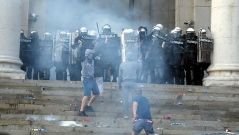 NAČELNIK POLICIJSKE UPRAVE ZA GRAD BEOGRAD: Mi smo ti koji su u na protestima trpeli nasilje