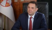 MINISTAR VULIN: Aleksandar Vučić mora da nastavi da vodi SNS, povlačenje jednostavno nije opcija