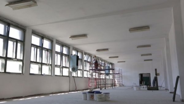 УМЕСТО ДУВАНА - ЛЕКОВИТО БИЉЕ: Прва фабрика у Владичином Хану, после приватизације, коначно добија нову намену
