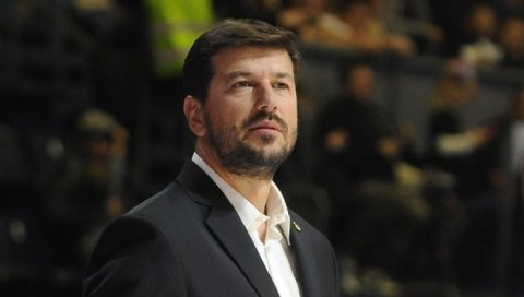 РАЗУМЕМ НАШЕ НАВИЈАЧЕ: Остоја Мијаиловић открио хоће ли Партизан мењати тренера
