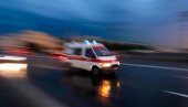TEŠKA SAOBRAĆAJNA NESREĆA: U Hadžićima povređene tri osobe, vatrogasci su na terenu