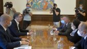 KONSULTACIJE O FORMIRANJU NOVE VLADE: Vučić razgovarao sa predstavnicima liste albanskih partija