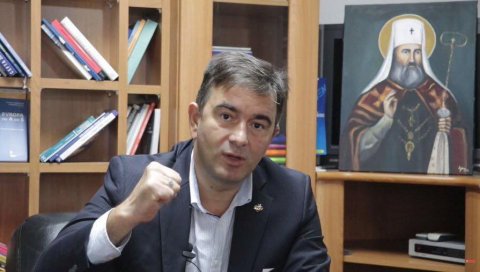 МЕДОЈЕВИЋ ПИШЕ НЕМЦИМА: Гастарбајтери незаконито гласају у Црној Гори
