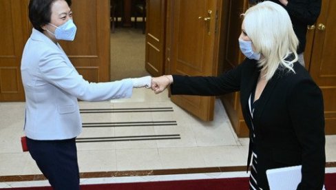 KINESKI NEIMARI SE VRAĆAJU U SRBIJU: Ministarka Mihajlović razgovarala sa ambasadorkom Čen Bo