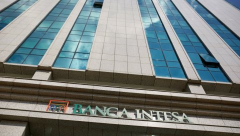 Banca Intesa нуди грађанима олакшице за отплату кредита