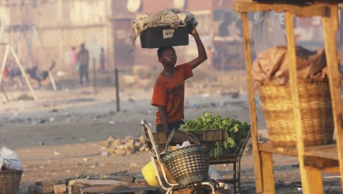 UN UPOZORAVA: Pandemija povećala siromaštvo