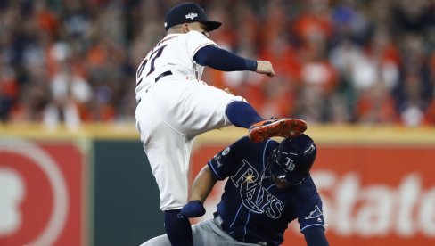 TIPUJEMO BEJZBOL ZA VAS: Soksi i Rojalsi prošle noći su probili granciu, očekujemo mirniji revanš