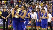 АЈЗЕЈА ТОМАС: Стојаковић и Дивац у европској петорци у НБА лиги