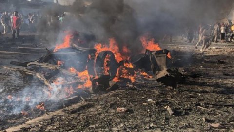 НОВИ БОМБАШКИ НАПАД: У експлозији аутобомбе најмање петоро погинуло и 85 рањено
