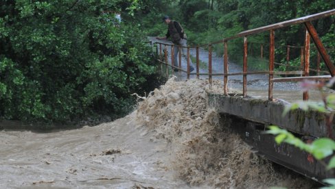 СЕДАМ РЕКА ПРЕТИ ДА СЕ ИЗЛИЈЕ: Хидролошка опасност у Србији, за пар сати могу да направе хаос