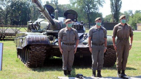 ОБУКА ВОЈСКЕ СРБИЈЕ У ПОЖАРЕВЦУ: Без обзира на корону, војници ни једног јединог дана не одмарају