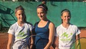 SPORTSKI GENI: Pižonova unuka na teniskim terenima u Zrenjaninu