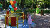 ZA IGRU BEZ BARIJERA: Otvoreno prvo inkluzivno dečje igralište u Somboru