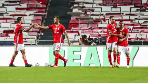 „ТИП” АНАЛИЗИРА ПОРТУГАЛСКУ ЛИГУ: Спортинг мучи 0:7, а један судбински резултат прати Тонделу