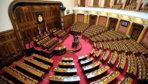 ШАПИЋЕВИ НА МЕСТИМА ДЕМОКРАТА: Одређен распоред седења на конститутивној седници парламета