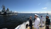 AMERIČKI RAZARAČ NA RUSKOM NIŠANU: Putin naložio vojnom vrhu - Pogledajte na brod NATO-a (VIDEO)